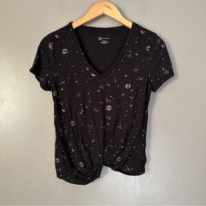 No Boundaries Black V-Neck Women Top with Celestial Print